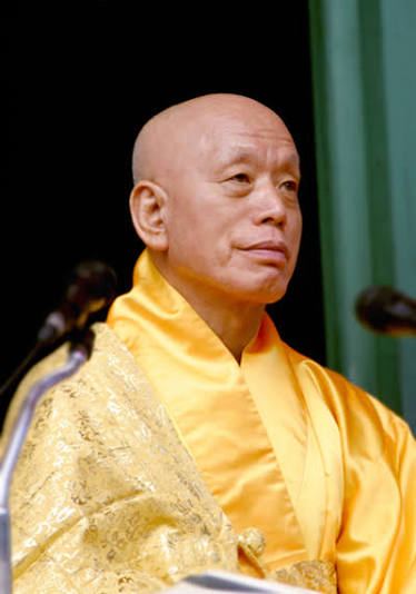 월정사 조실 연암 현해 대종사